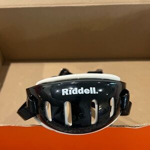 Riddell Football Chinstrap Hard Cup Chin Strap 4 Vent Dark Size Large R45622 NEW